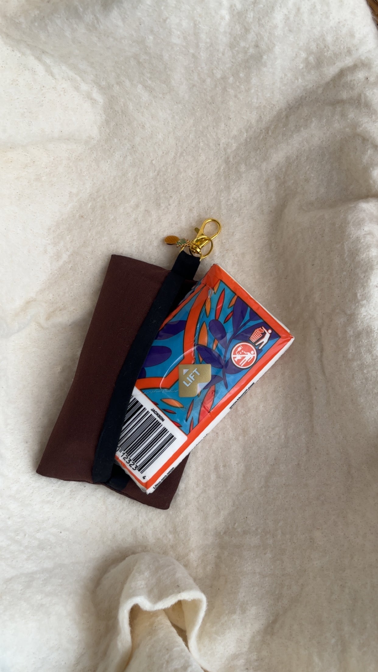 Brown & Black Tissue Holder