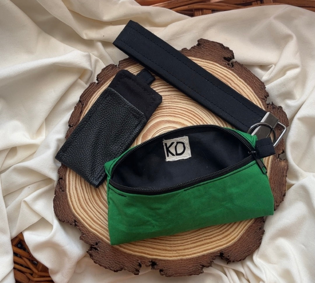 Black & Green Keychain Set